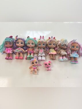 Kindi Kids Doll Lot 9pc Set 7 Dolls + Mini + Pet Accessories by Moose Toys
